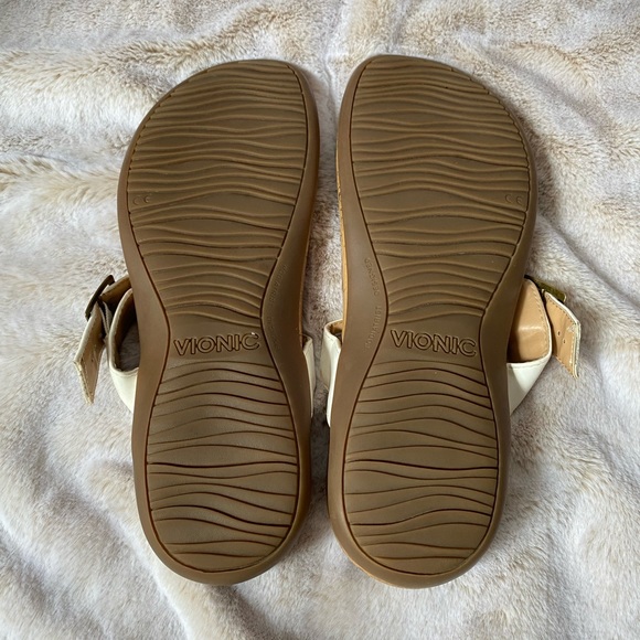 Vionic Sandals - Picture 2 of 3